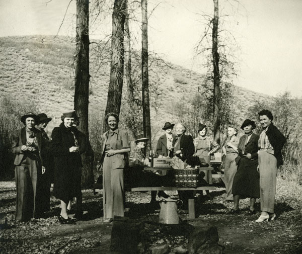 Women at the Ogden Canyon